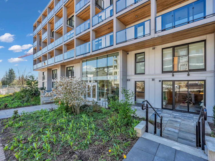 215-9888 University Crescent, Burnaby, BC, V5A 0G4 - 23