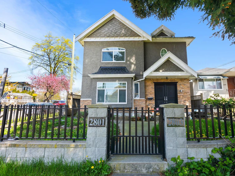 2803 Euclid Avenue, Vancouver, BC, V5R 5C2