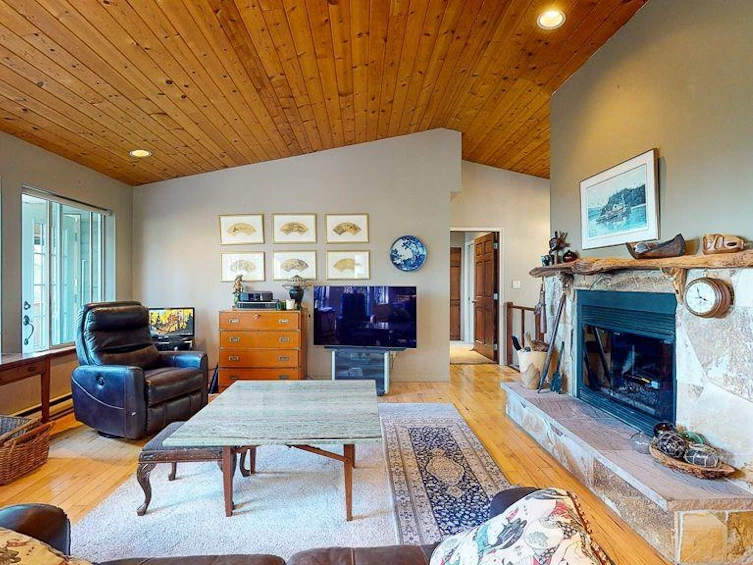 7301 Redrooffs Road, Halfmoon Bay, BC, V7Z 0T3 - 5