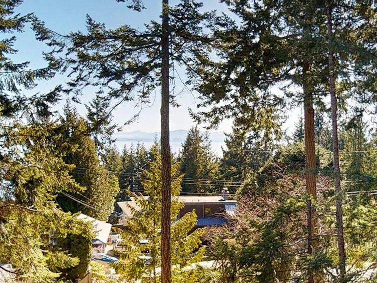 7301 Redrooffs Road, Halfmoon Bay, BC, V7Z 0T3 - 31