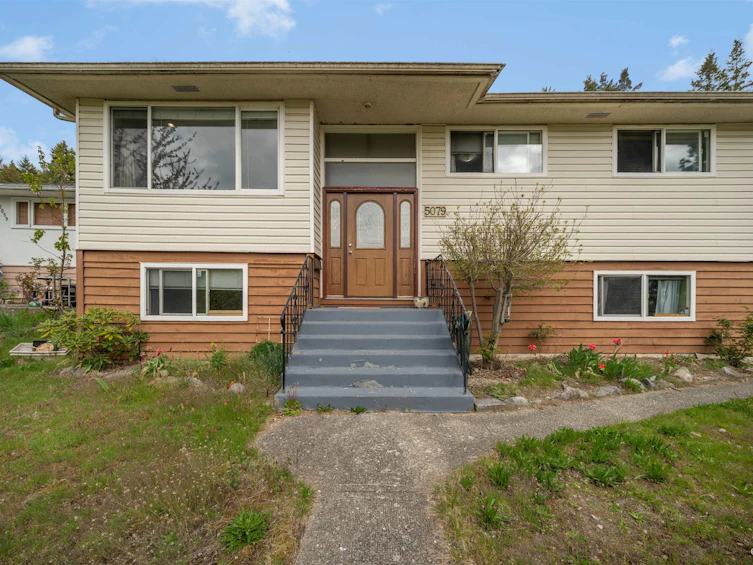 5079 Marine Drive, Burnaby, BC, V5J 3G5