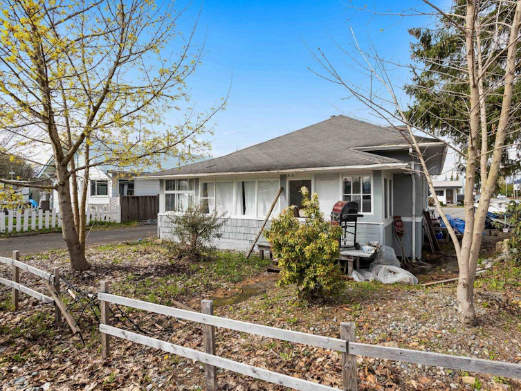 34595 2 Avenue, Abbotsford, BC, V2S 8B7
