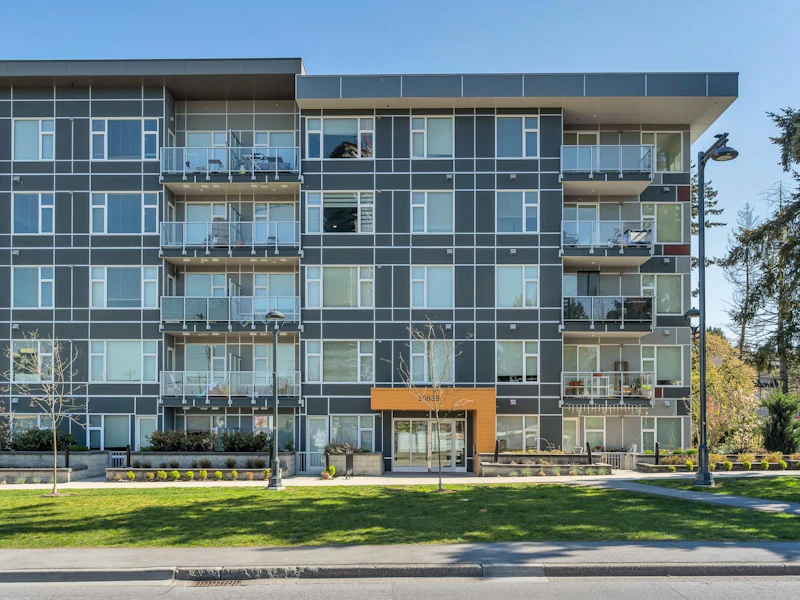 526 - 10838 Whalley Boulevard, Surrey BC