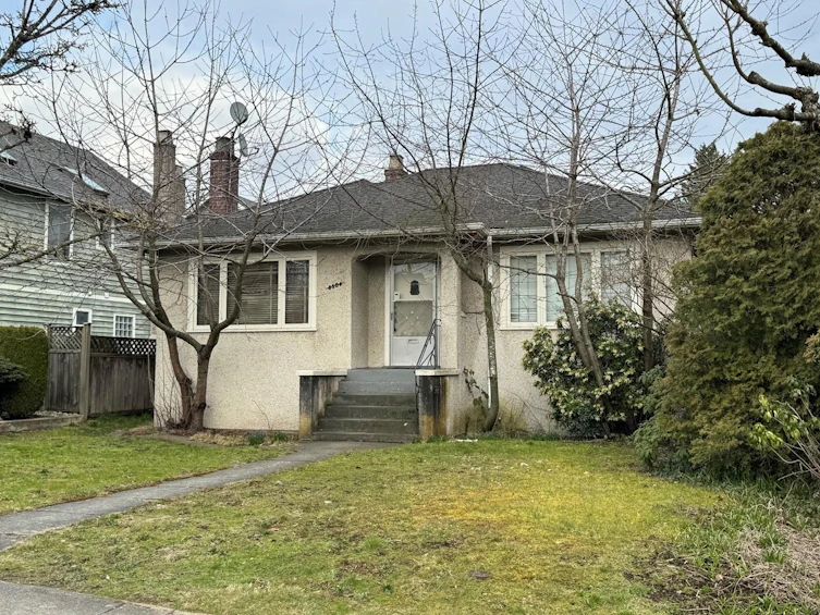 8504 Montcalm Street, Vancouver, BC, V6P 4P7