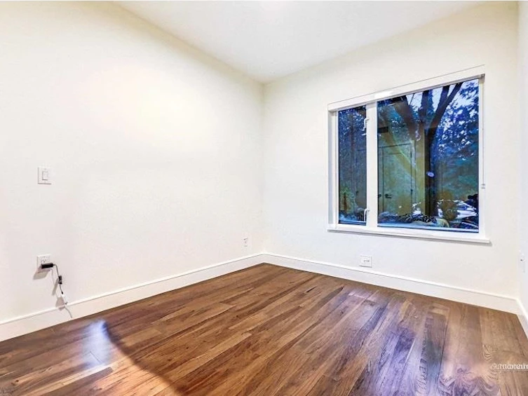 102-488 W 58th Avenue, Vancouver, BC, V5X 1V5 - 7