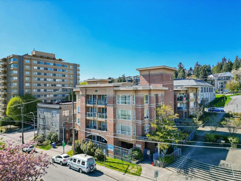 402 - 335 Carnarvon Street, New Westminster BC V3L 1B9