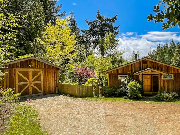 833 Byng Road, Roberts Creek, BC, V0N 2W6 - 5