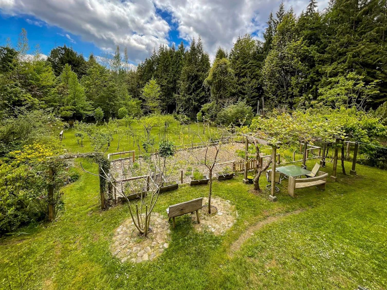 833 Byng Road, Roberts Creek, BC, V0N 2W6 - 7
