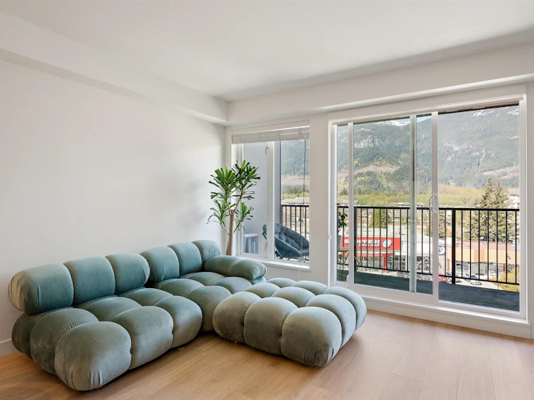 503-1365 Pemberton Avenue, Squamish, BC, V8B 1B7 - 8