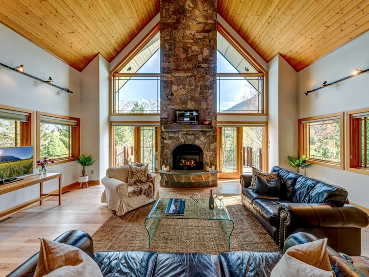 1360 Collins Road, Pemberton, BC, V0N 2L0 - 5