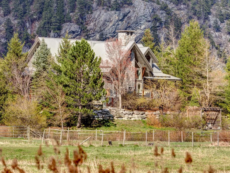 1360 Collins Road, Pemberton, BC, V0N 2L0 - 18