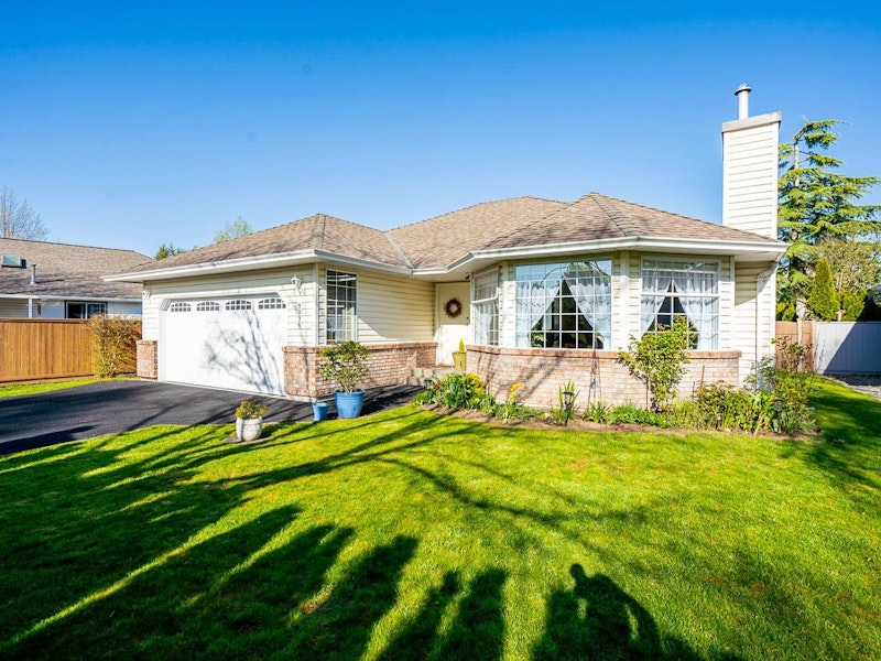 9096 161a Street, Surrey BC V4N 3E5