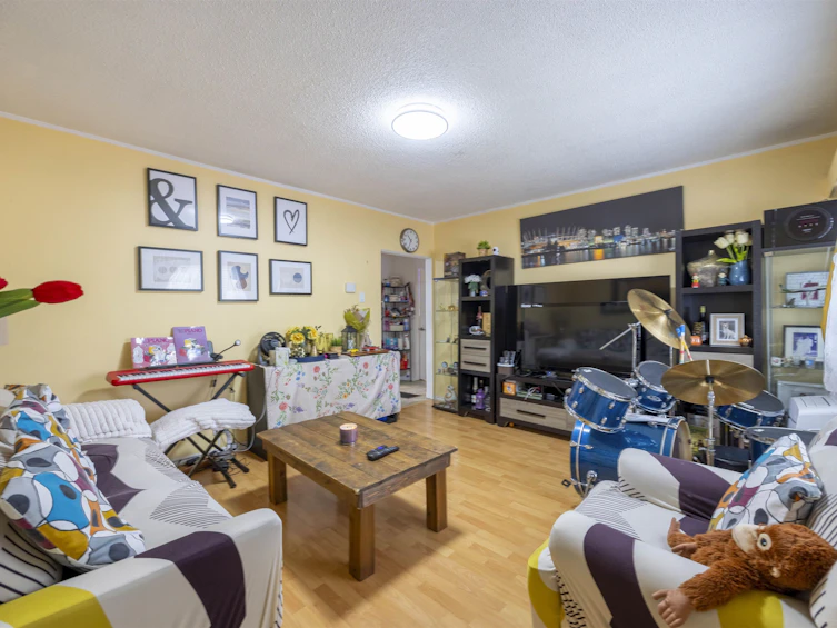 6571 Knight Street, Vancouver, BC, V5P 2W1 - 4