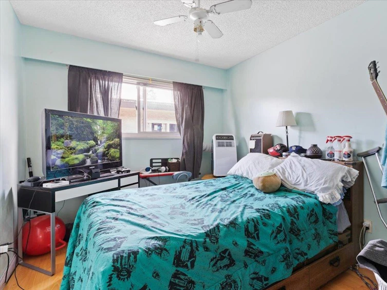 6630-6632 Canada Way, Burnaby, BC, V5E 3P7 - 13