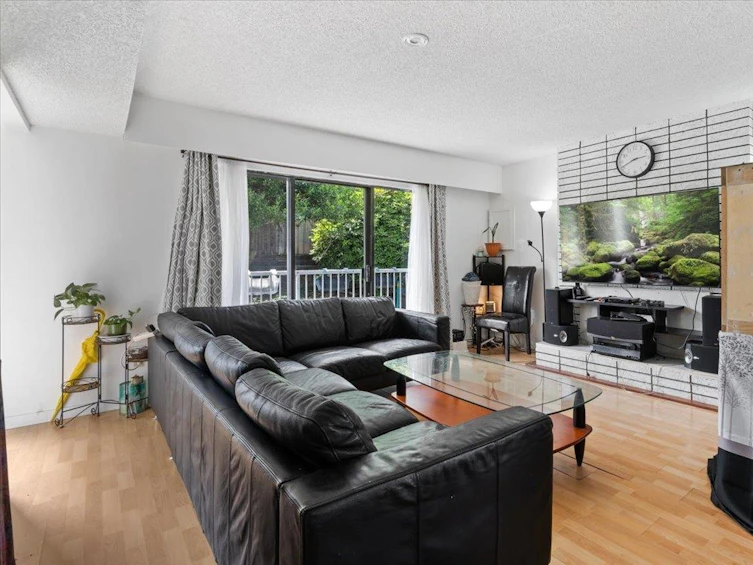 6630-6632 Canada Way, Burnaby, BC, V5E 3P7 - 28