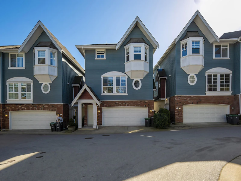 25 - 5889 152nd Street, Surrey BC V3S 3K4