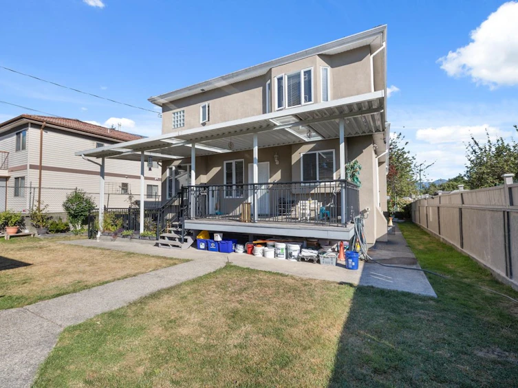 488 E 22nd Avenue, Vancouver, BC, V5V 1V1 - 2