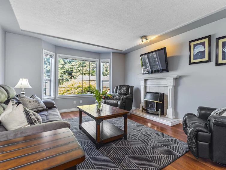 32606 14th Avenue, Mission, BC, V2V 2N9 - 9