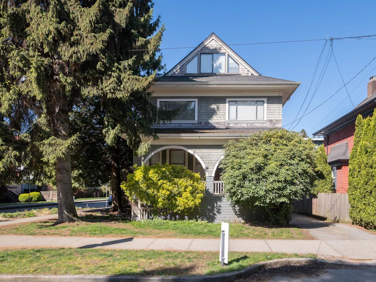 1549 Maple Street, Vancouver, BC, V6J 3S2