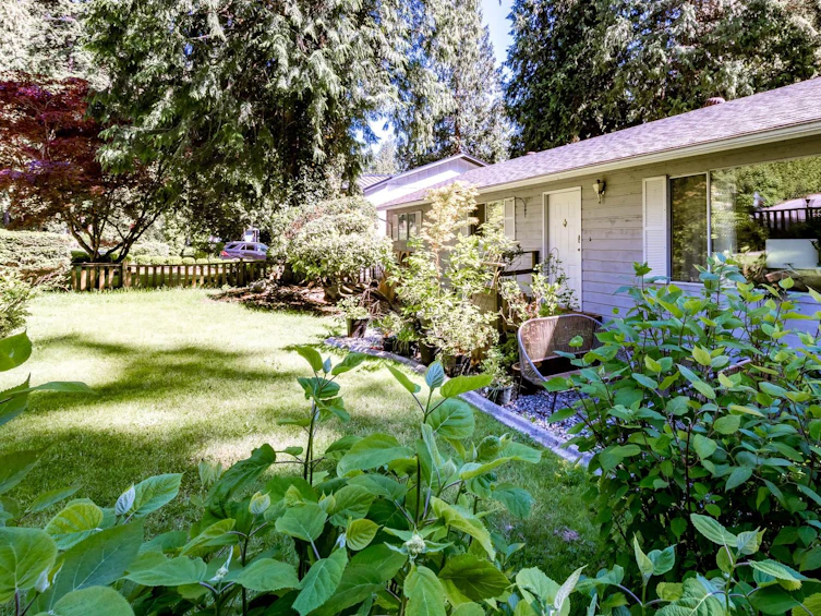 2647 Manatee Road, Roberts Creek, BC, V0N 2W4 - 2