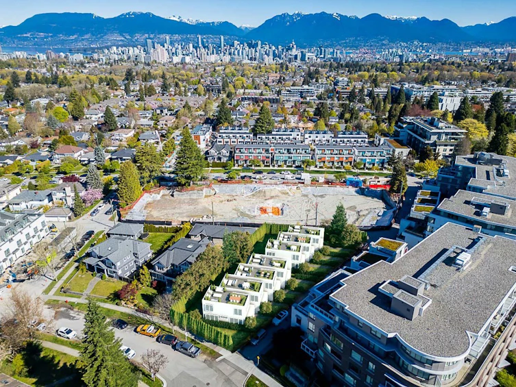 515 W 30th Avenue, Vancouver, BC, V5Z 2J2