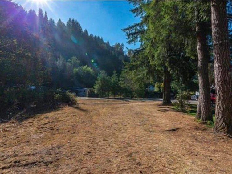 45981 Linzey Road, Cultus Lake, BC, V2R 5A8 - 5