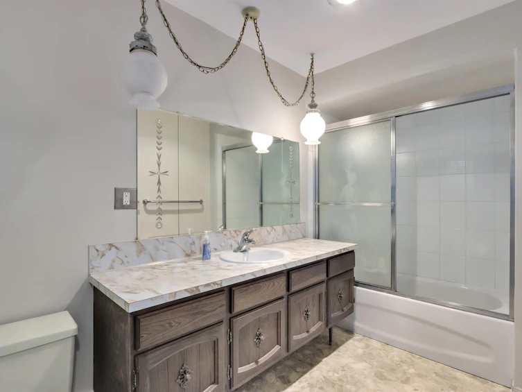 1010 W 54th Avenue, Vancouver, BC, V6P 1N1 - 33
