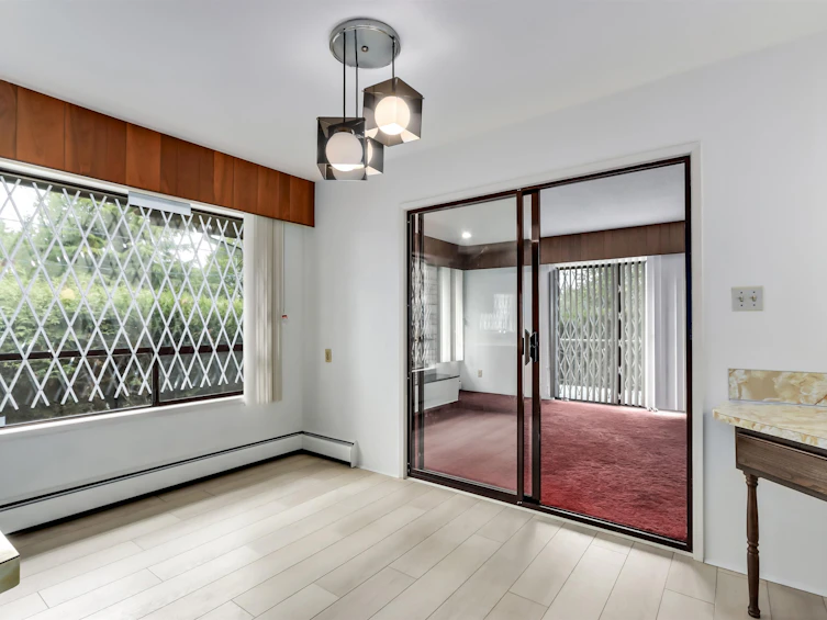 1010 W 54th Avenue, Vancouver, BC, V6P 1N1 - 21