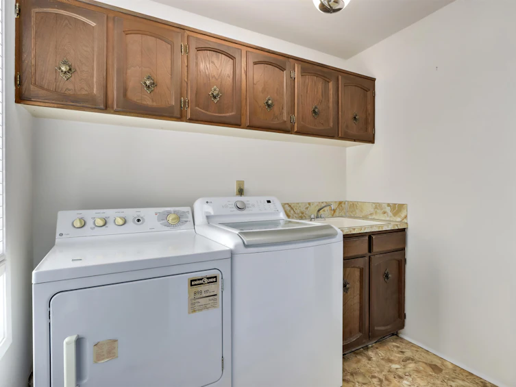 1010 W 54th Avenue, Vancouver, BC, V6P 1N1 - 25