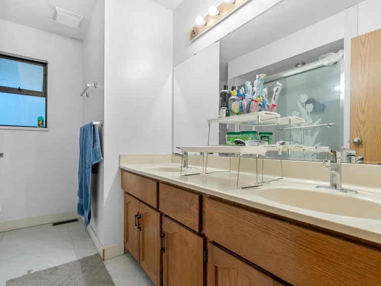 886 E 56th Avenue, Vancouver, BC, V5X 1S2 - 14