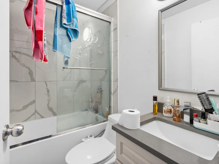 886 E 56th Avenue, Vancouver, BC, V5X 1S2 - 20