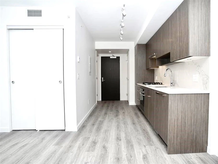615-13350 Central, Surrey, BC, V3T 0S1 - 7