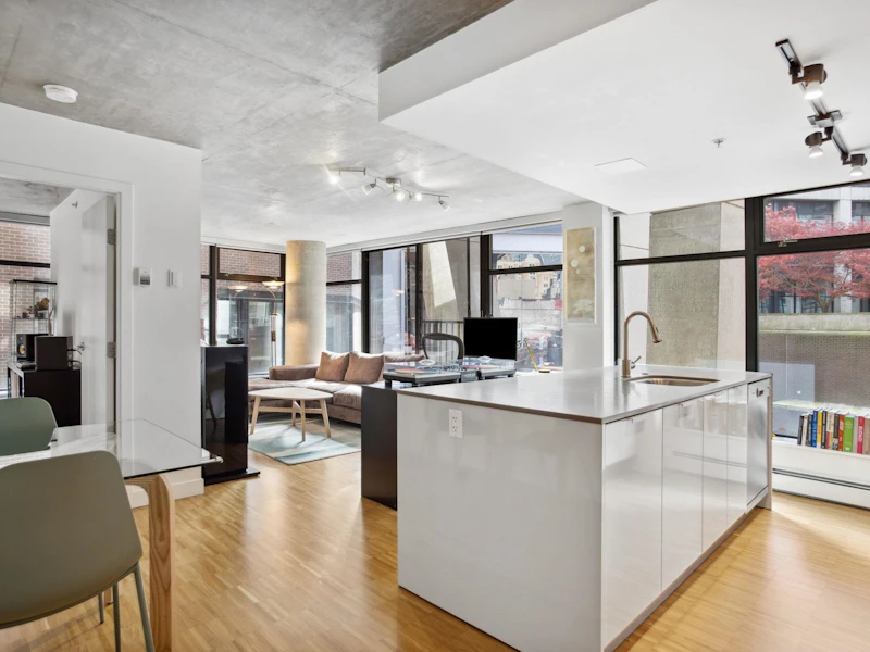 305 - 128 W Cordova Street, Vancouver BC V6B 0E6