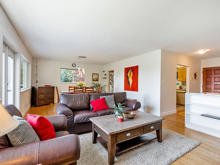 3055 Lazy A Street, Coquitlam, BC, V3C 3N6 - 9