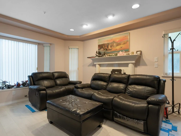 3596 Turner Street, Vancouver, BC, V5K 2H9 - 4