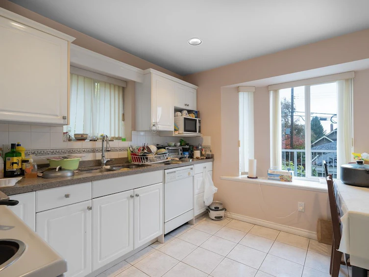 3596 Turner Street, Vancouver, BC, V5K 2H9 - 7