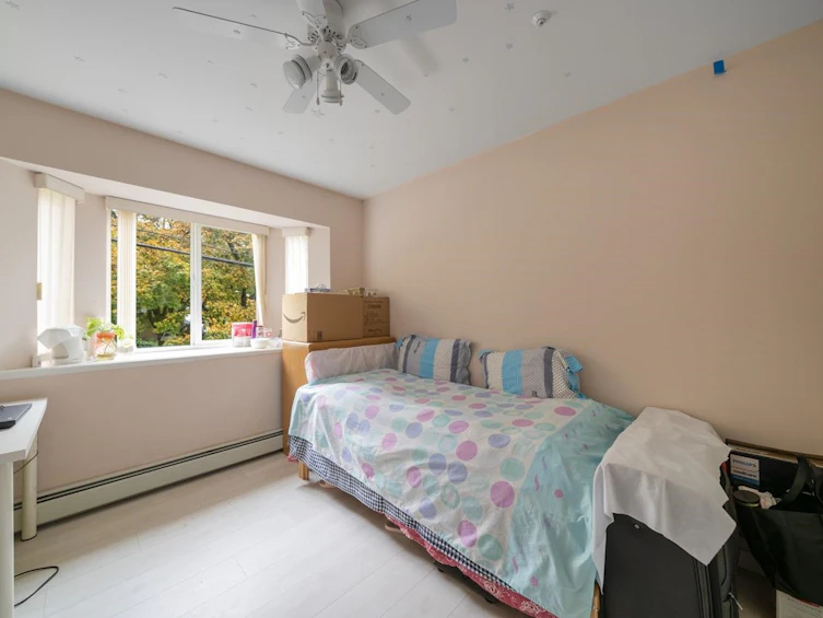3596 Turner Street, Vancouver, BC, V5K 2H9 - 11