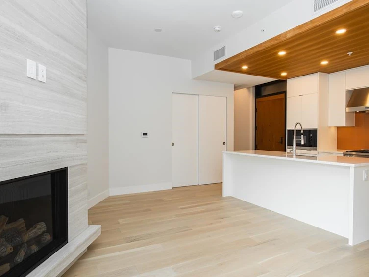 602-6699 Nelson Avenue, West Vancouver, BC, V7W 2B2 - 2