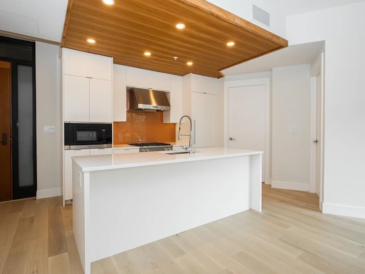 602-6699 Nelson Avenue, West Vancouver, BC, V7W 2B2 - 6