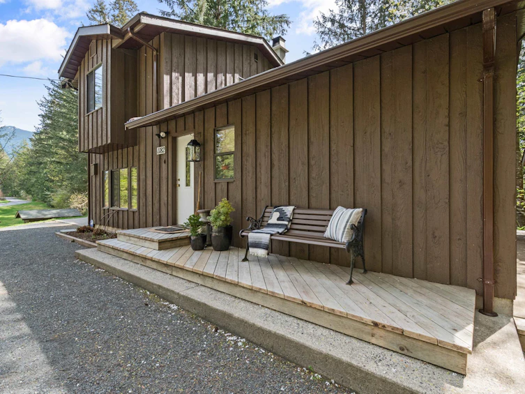 1182 Iverson Road, Columbia Valley, BC, V2R 4X5 - 4