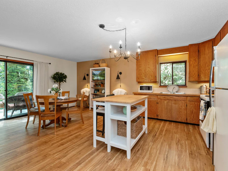 1182 Iverson Road, Columbia Valley, BC, V2R 4X5 - 7