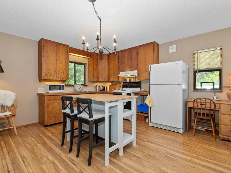 1182 Iverson Road, Columbia Valley, BC, V2R 4X5 - 8