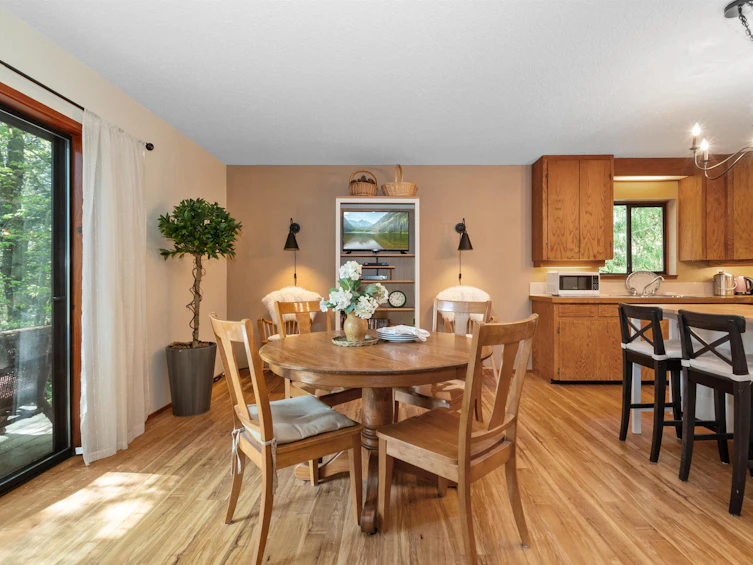 1182 Iverson Road, Columbia Valley, BC, V2R 4X5 - 12