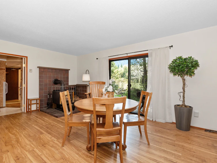1182 Iverson Road, Columbia Valley, BC, V2R 4X5 - 14