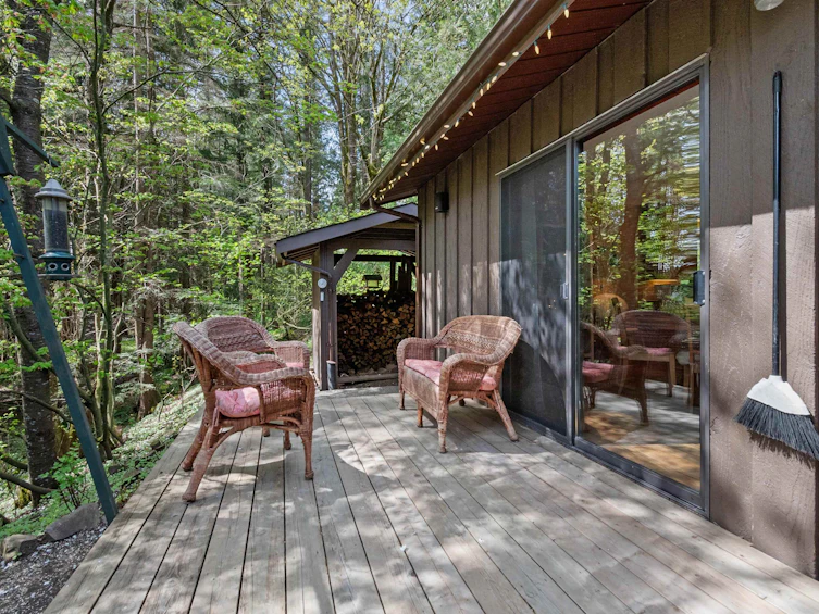 1182 Iverson Road, Columbia Valley, BC, V2R 4X5 - 29