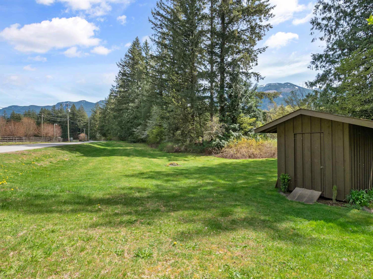 1182 Iverson Road, Columbia Valley, BC, V2R 4X5 - 35