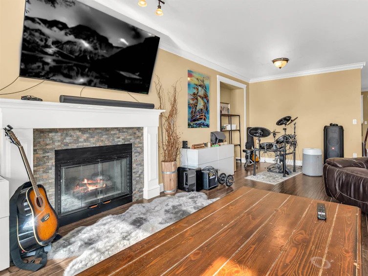 12070 204b Street, Maple Ridge, BC, V2X 1A9 - 12