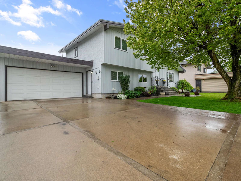 6700 Henry Street, Chilliwack BC V2R 2C2