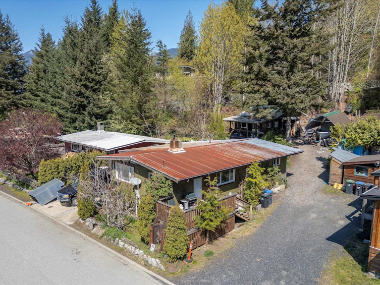 623 Lower Crescent, Squamish, BC, V8B 1J1 - 38