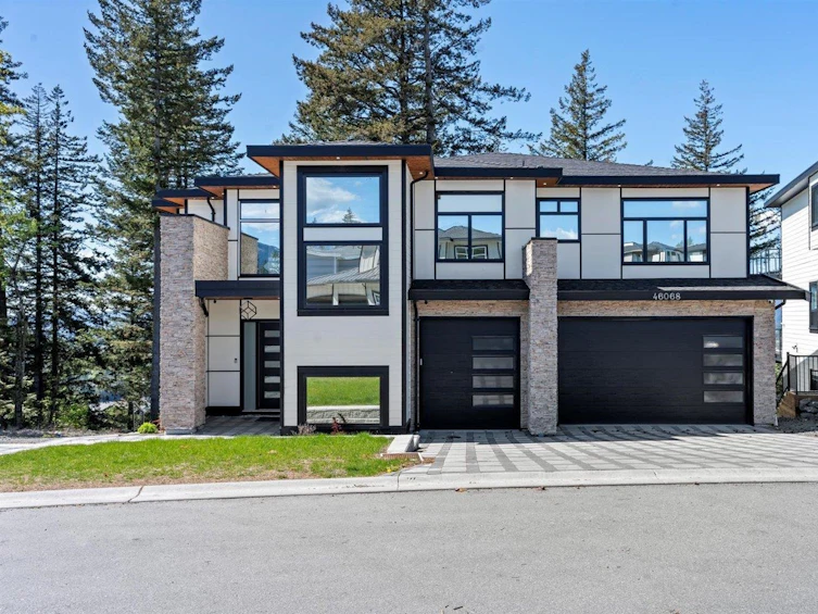 46068 Crestview Drive, Chilliwack, BC, V2R 6G4